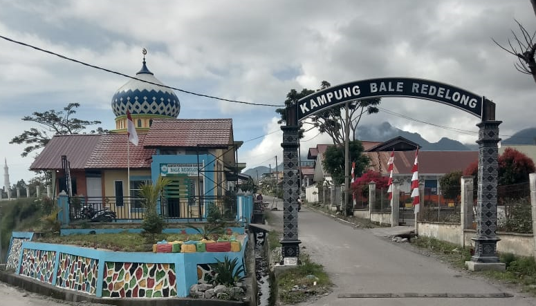 Kantor Pemerintahan Kampung Bale Redelong